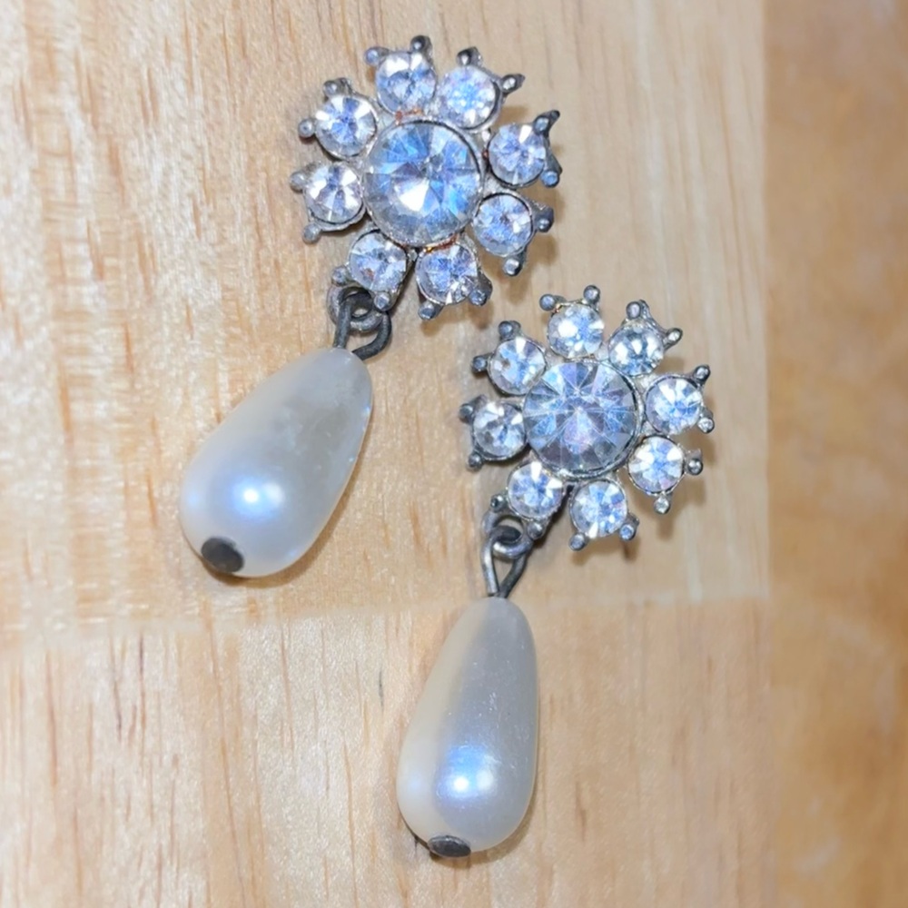 Vintage Crystal and Faux Pearl Drop Earrings